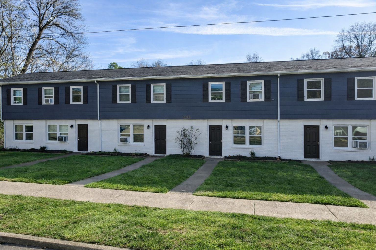 Exterior of 1601 West Townhomes